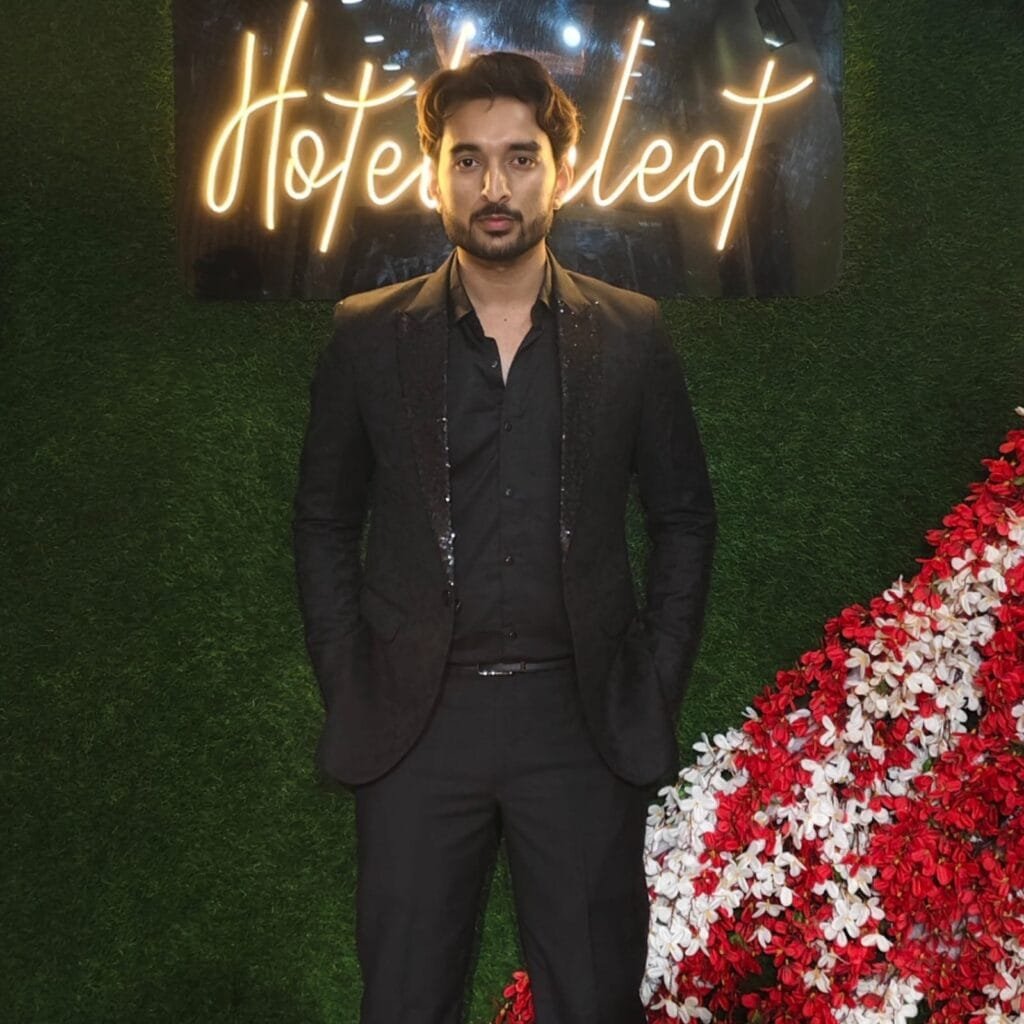 Mohsin Nawaz an entrepreneur with brand and business dreams... Mohsin Nawaz Actor Mohsin Nawaz Actor Mohsin Nawaz